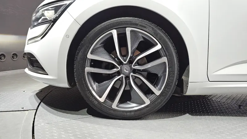 Renault Samsung SM6