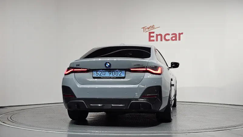 BMW i4