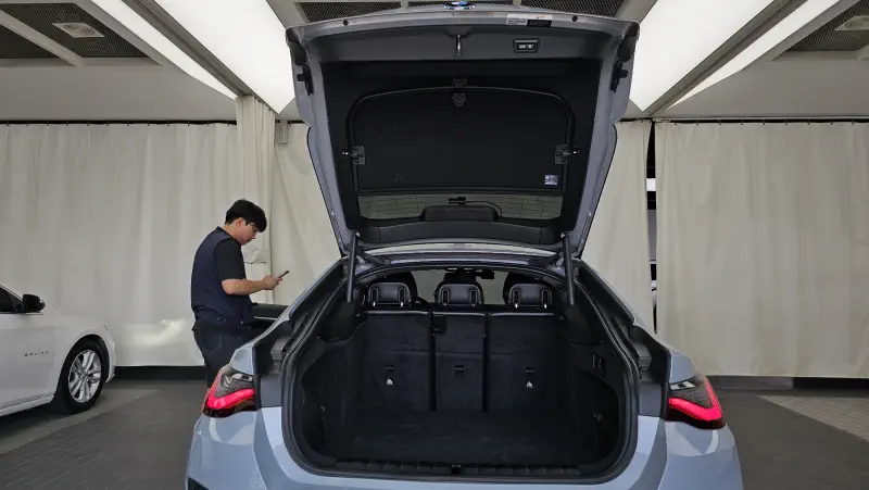BMW i4