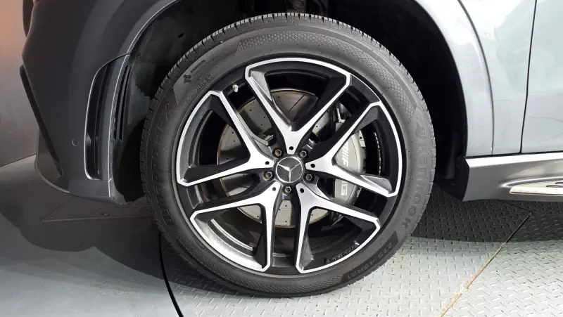 Mercedes-Benz GLE-Class