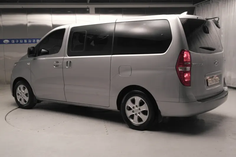 Hyundai Grand Starex
