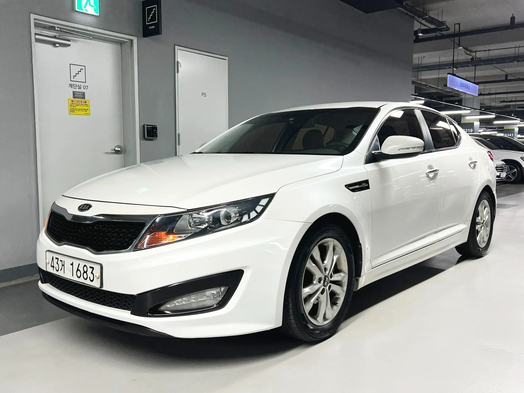 Kia K5 2011