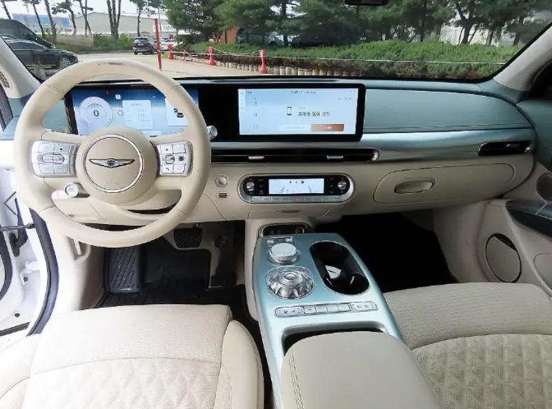 Genesis GV60
