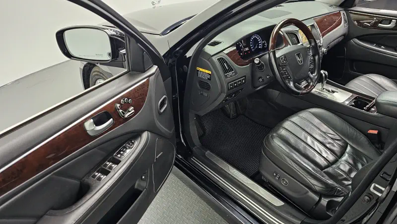 Hyundai Equus