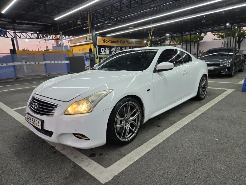 Infiniti G37