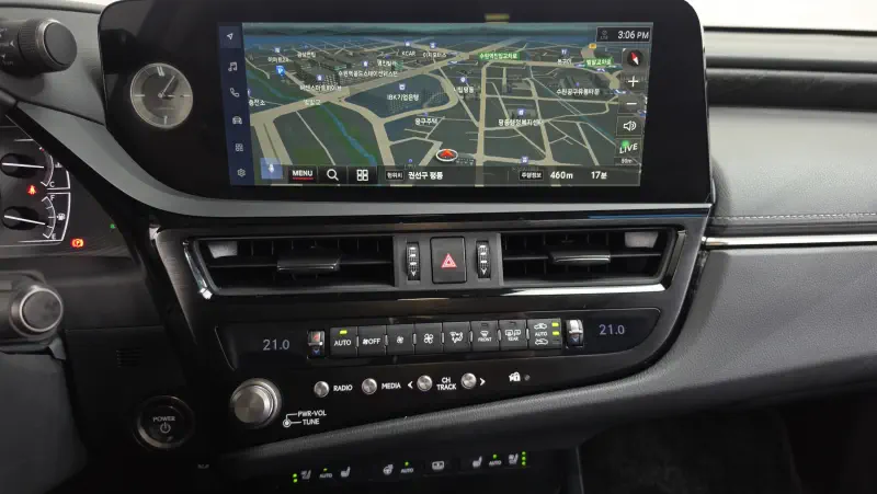 Lexus ES300h