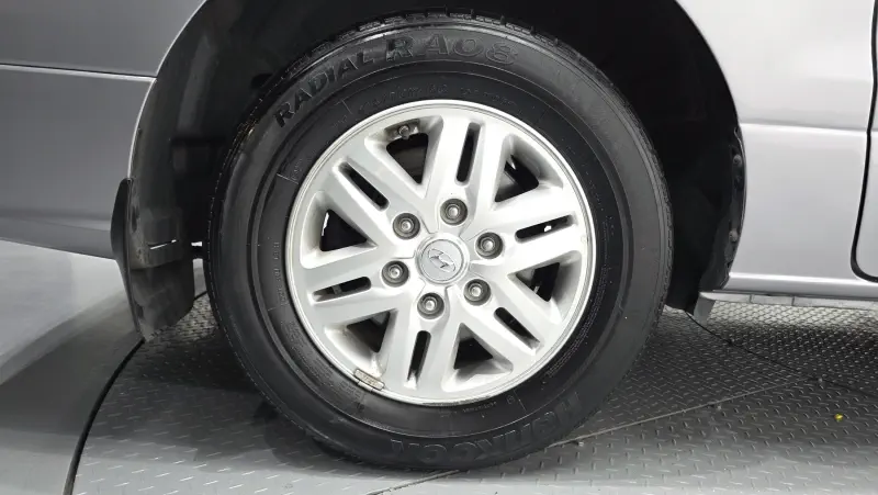 Hyundai Grand Starex