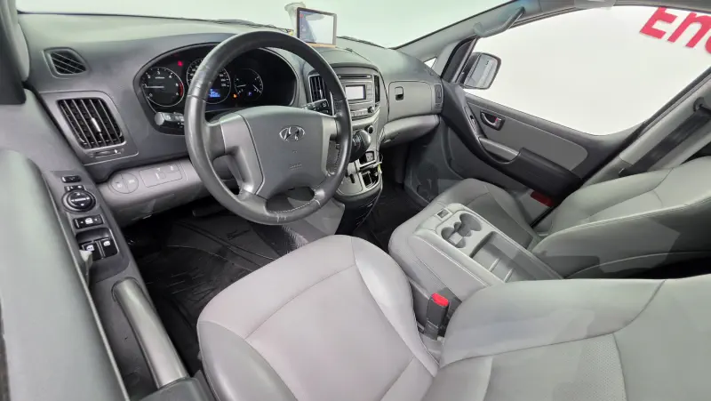 Hyundai Grand Starex