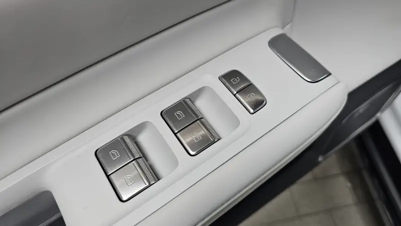 Polestar 4
