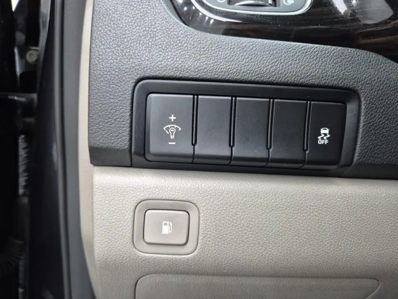 Купить Kia Carnival Incheon из Кореи