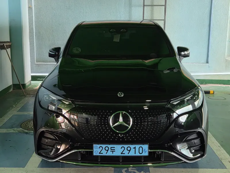 Mercedes-Benz EQE