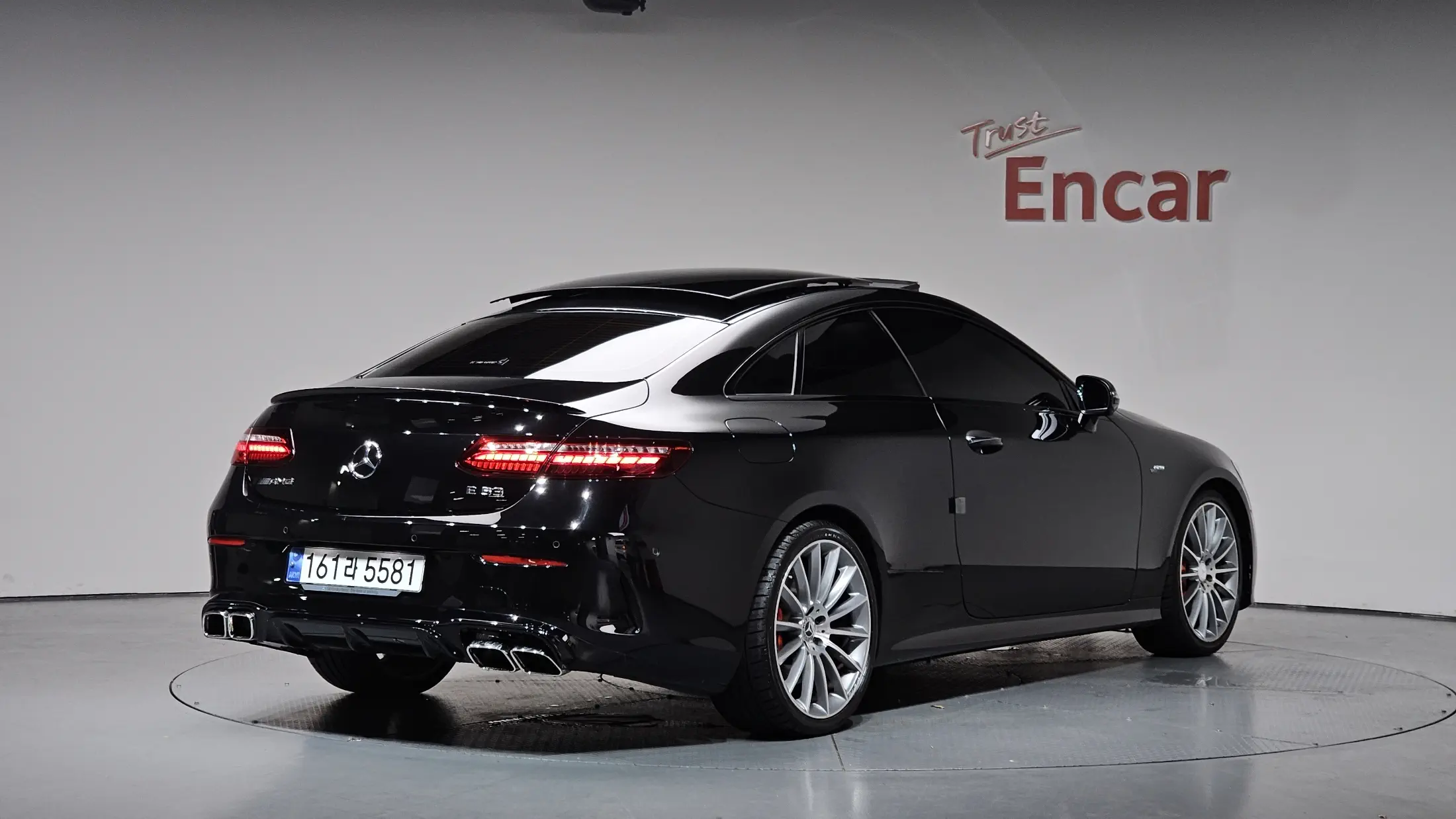 Mercedes-Benz E-Class 2023