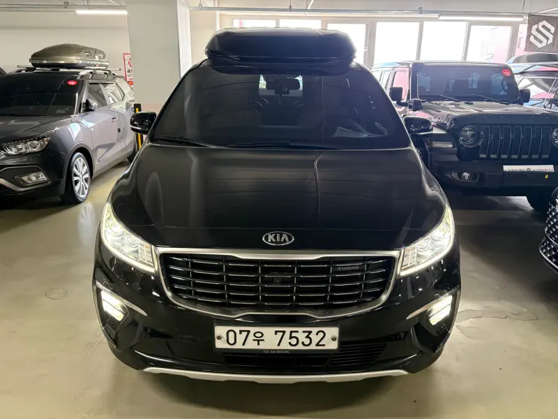 Kia Carnival