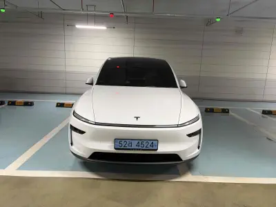 Tesla Model Y 2026