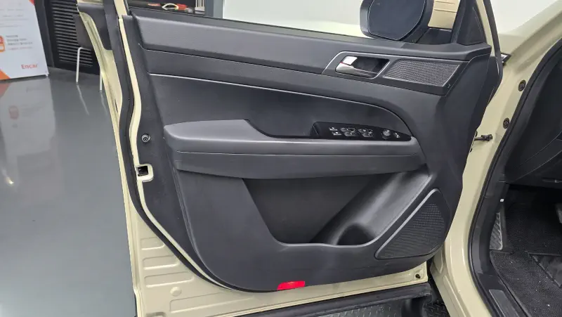 SsangYong Rexton Sports Khan