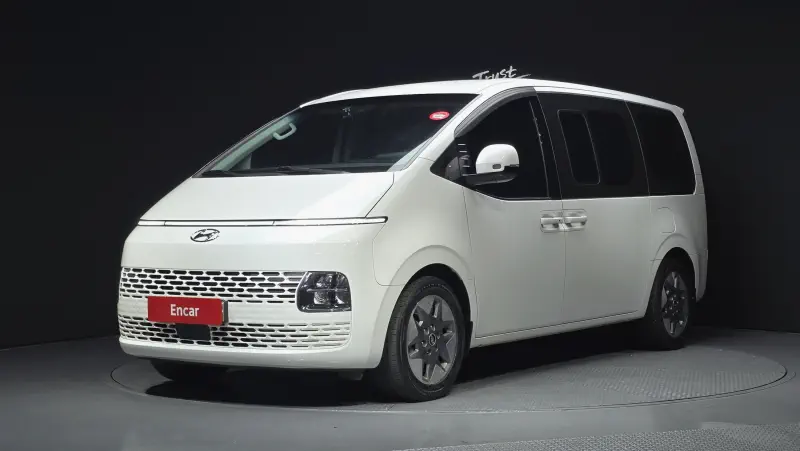 Hyundai Staria