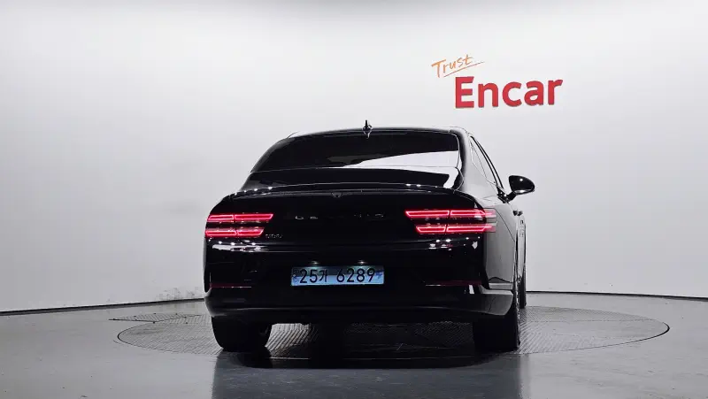 Genesis Electrified G80