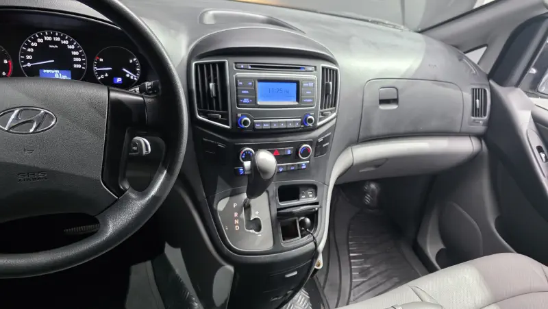 Hyundai Grand Starex