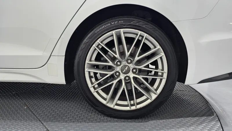 Genesis G70 2019 - фото 21