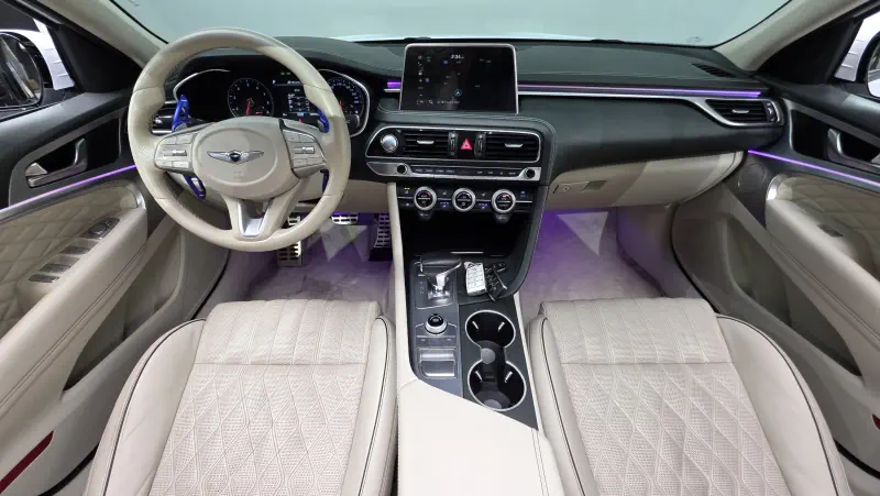 Genesis G70