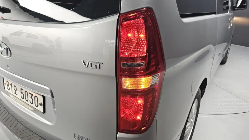 Hyundai Grand Starex