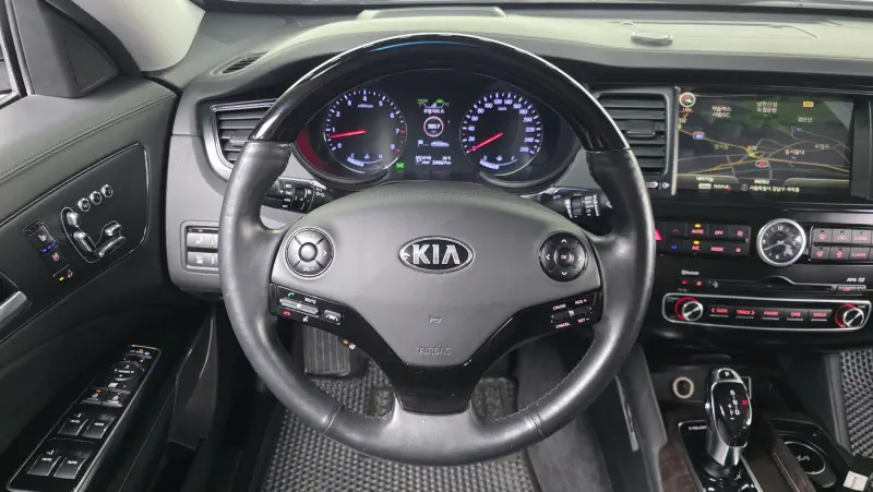 Kia K9