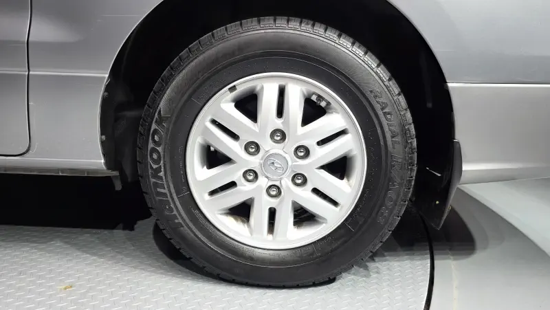 Hyundai Grand Starex