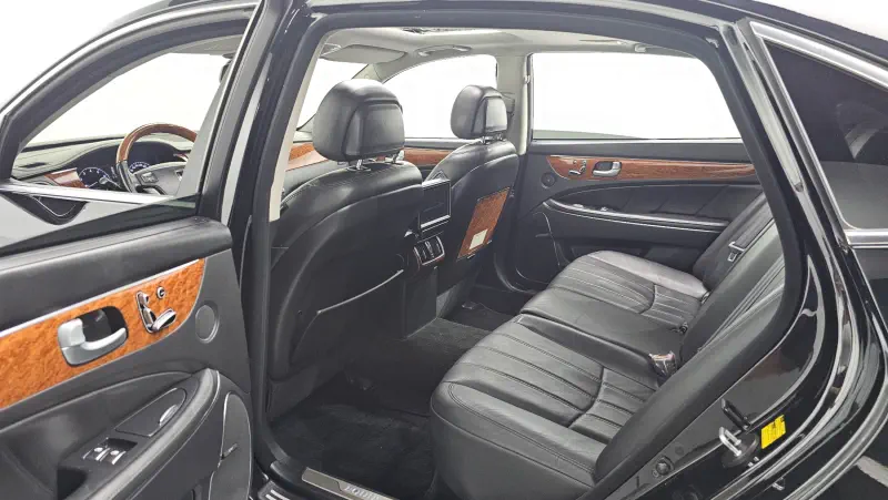 Hyundai Equus
