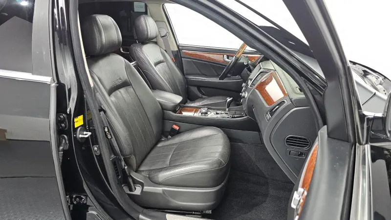 Hyundai Equus