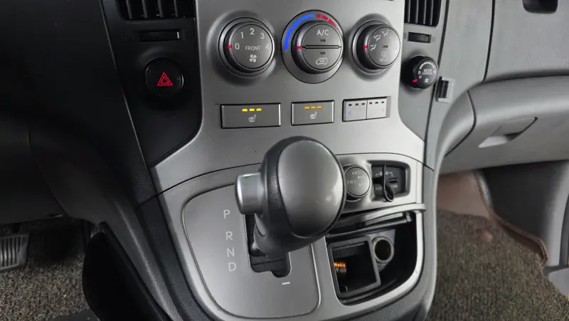Hyundai Grand Starex