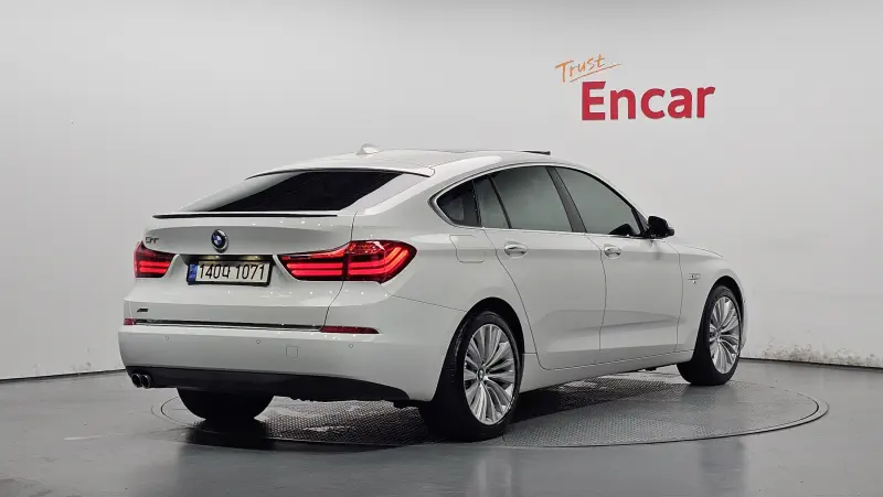 BMW 5-Series Gran Turismo