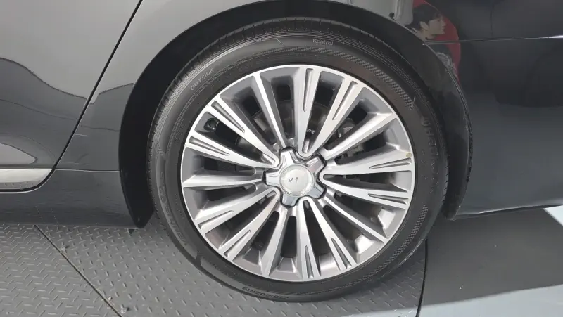 Kia K9