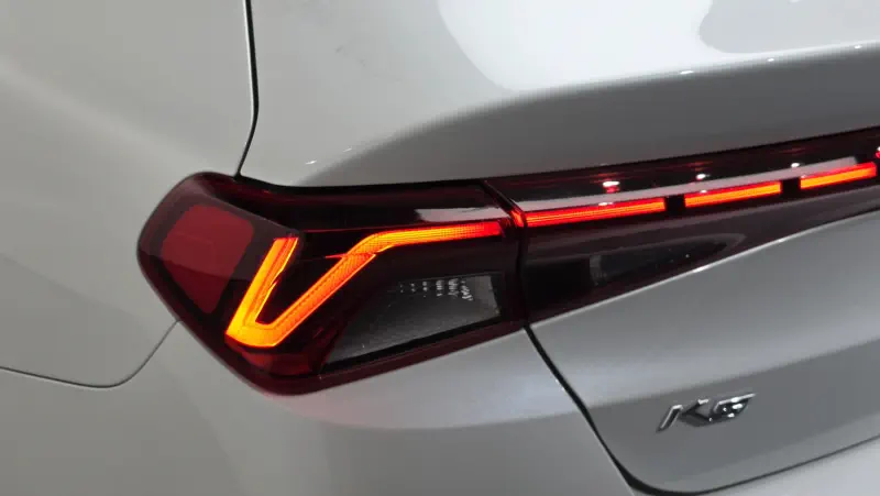 Kia K5 2021 - фото 23