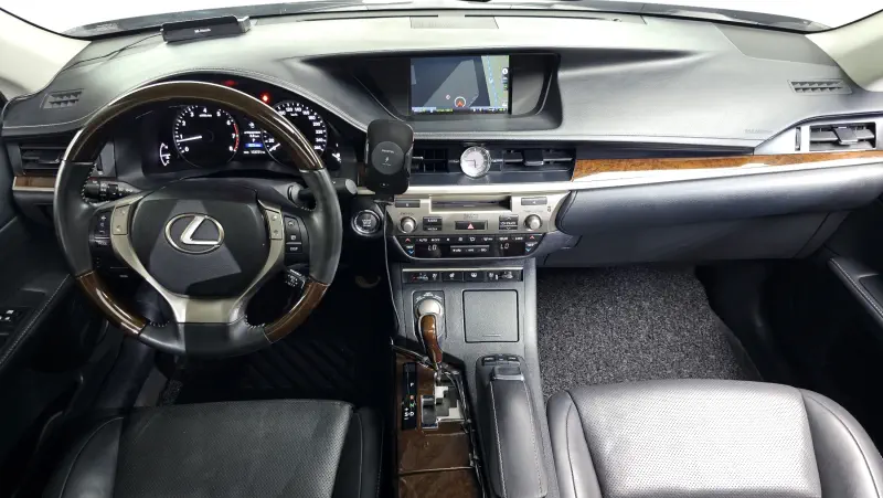 Lexus ES350