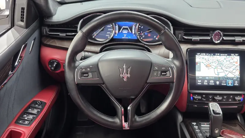 Maserati Quattroporte