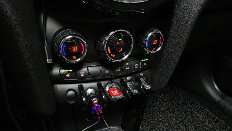 MINI Hatch