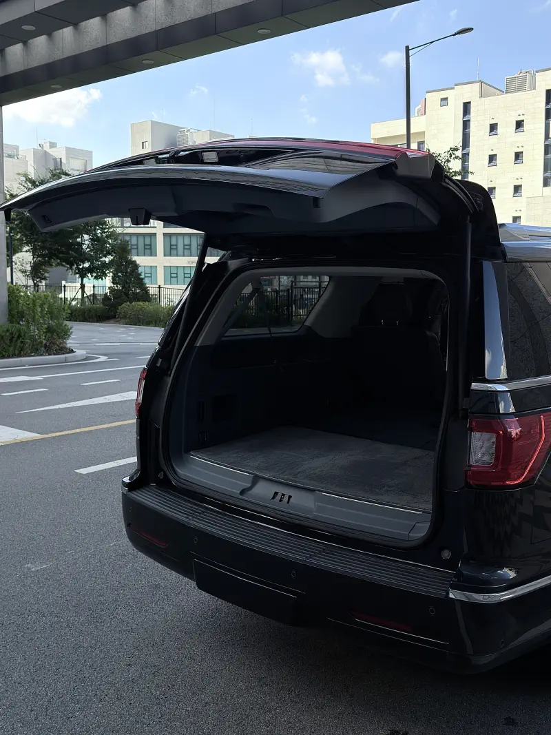 Lincoln Navigator