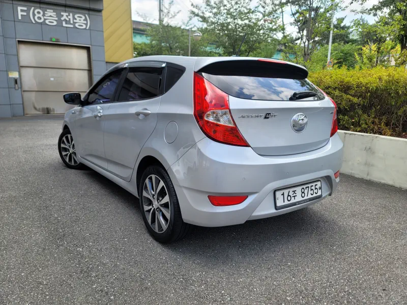 Hyundai Accent