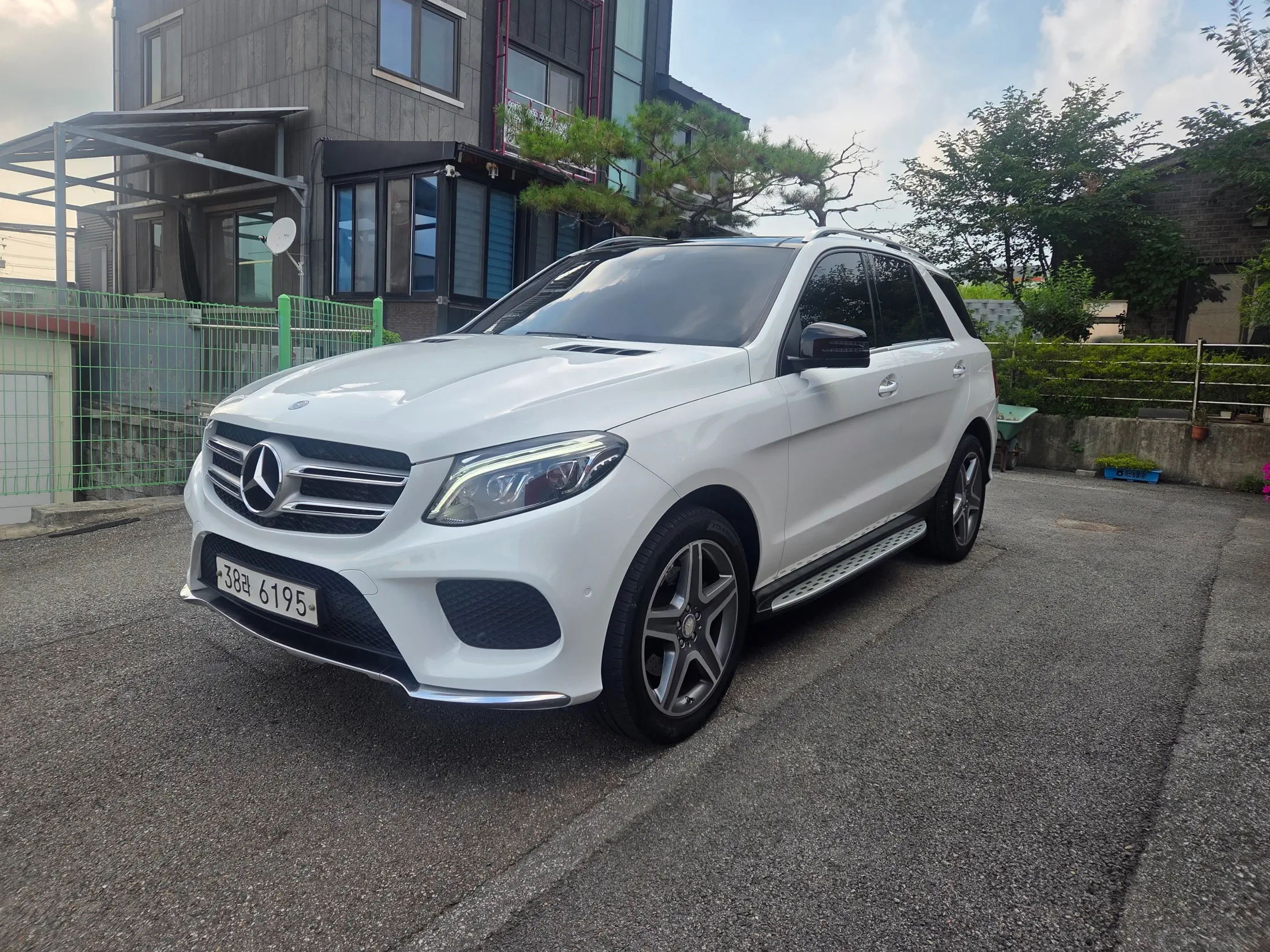 Mercedes-Benz GLE-Class 2016