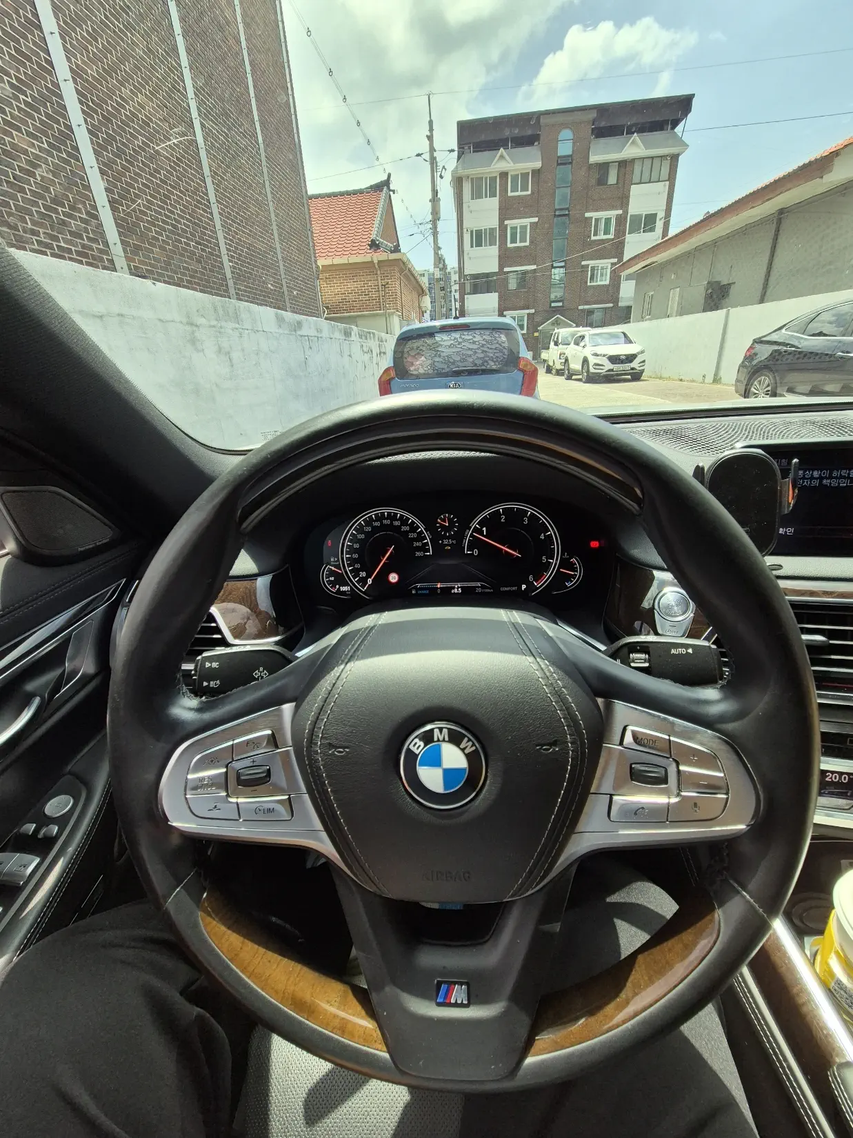BMW 7-Series 2016