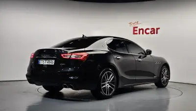 Maserati Ghibli