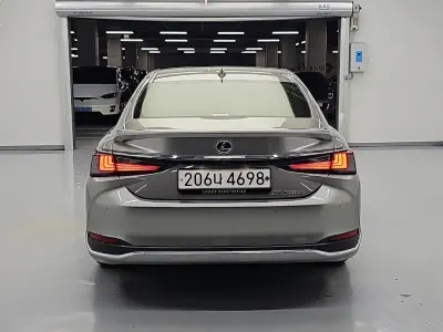 Lexus ES300h