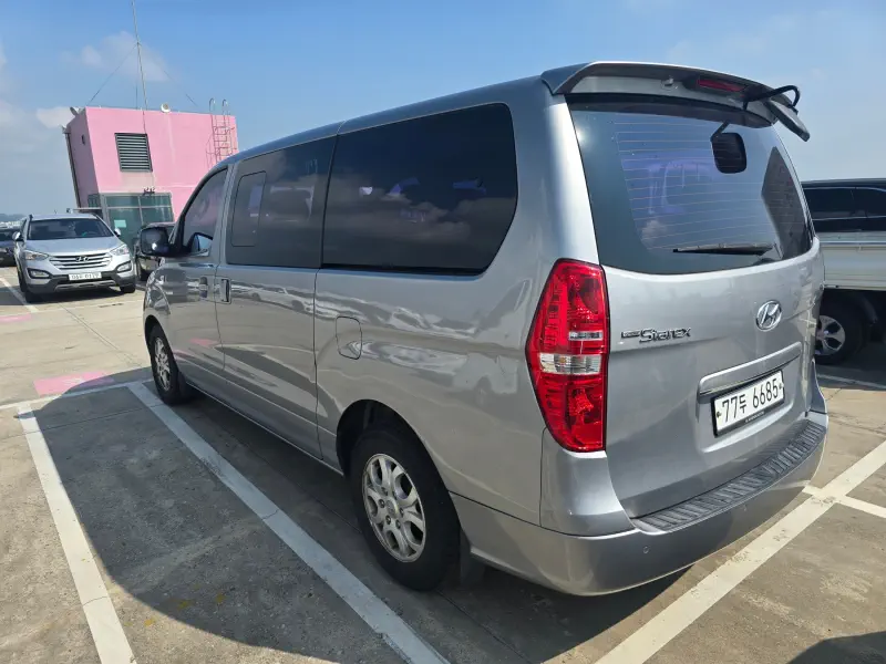 Hyundai Grand Starex