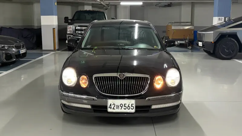 Kia OPIRUS