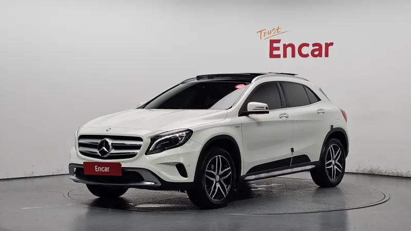 Mercedes-Benz GLA-Class