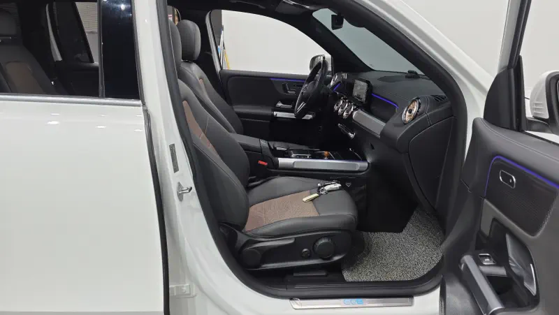 Mercedes-Benz EQB
