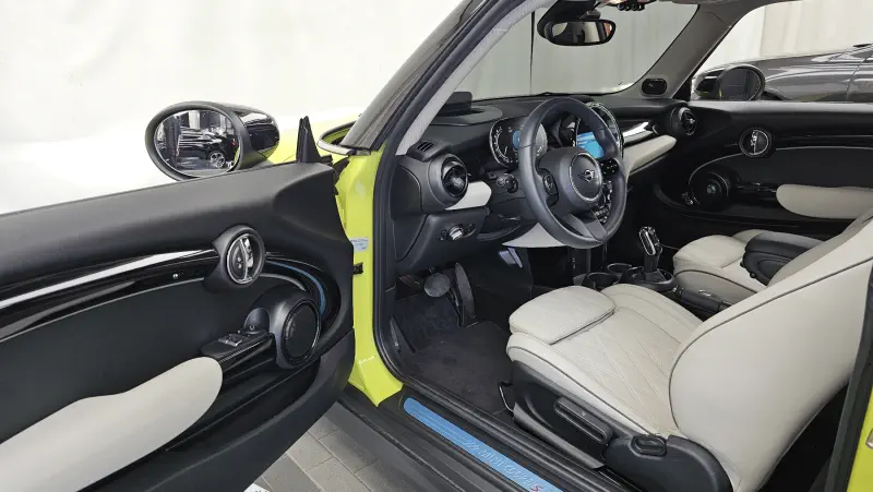 MINI Hatch