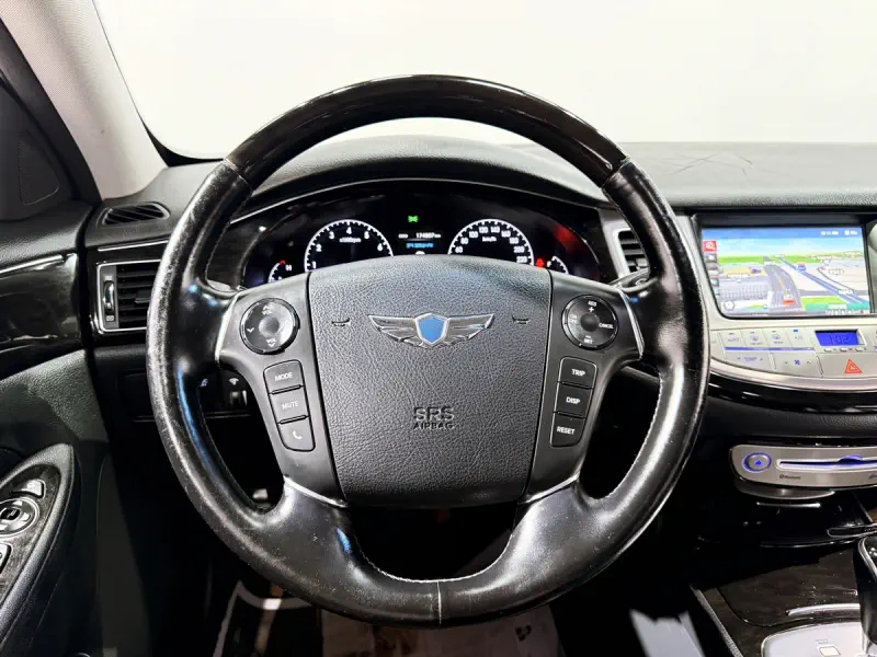 Hyundai Genesis
