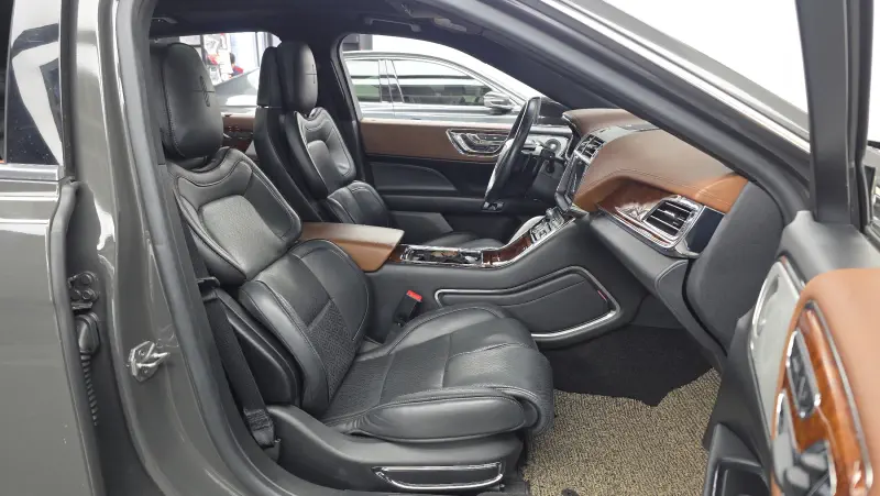 Lincoln Continental
