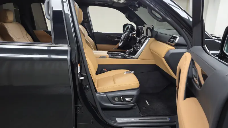 Lexus LX570